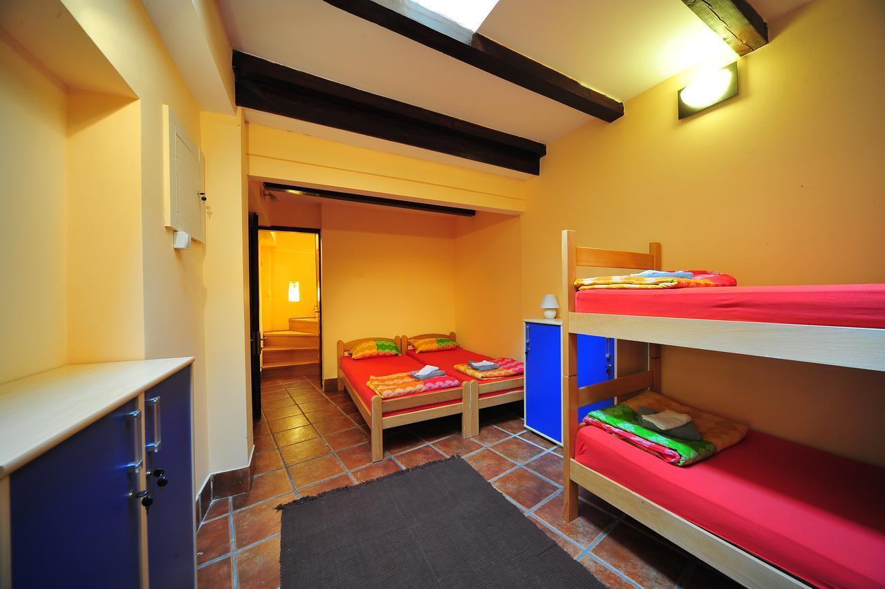 Hostel Bed N Beer Belgrad Cameră foto